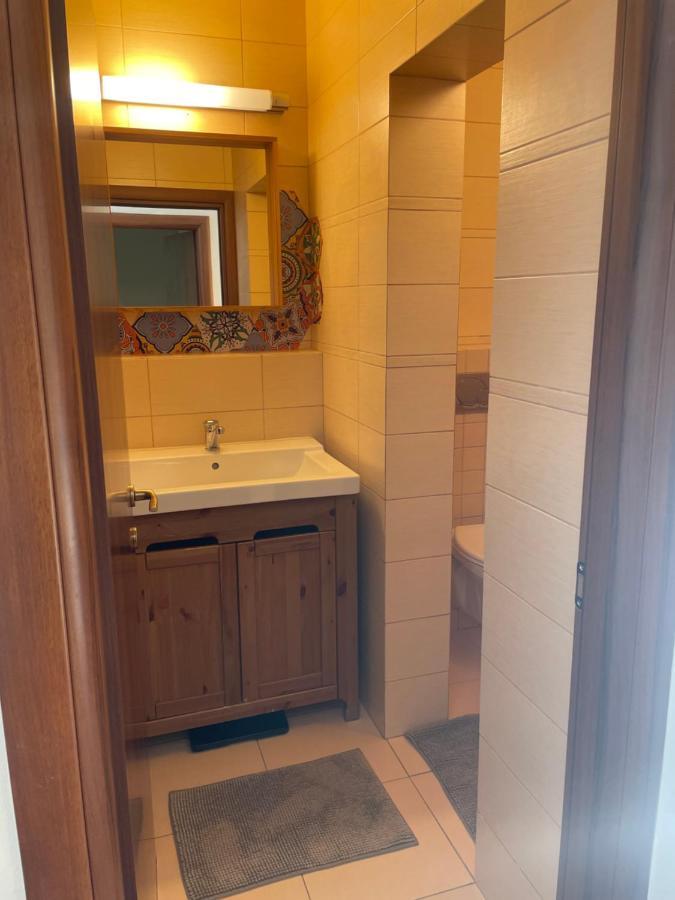 70M2 Romantic Living In The Old Town With Garden Братислава Екстериор снимка