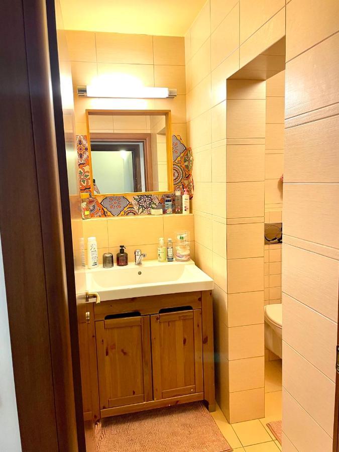 70M2 Romantic Living In The Old Town With Garden Братислава Екстериор снимка